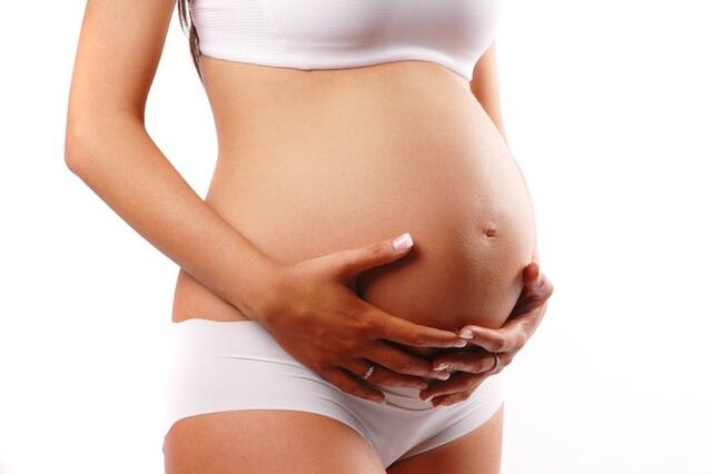 la grossesse comme contre-indication à l'augmentation mammaire avec de l'iode