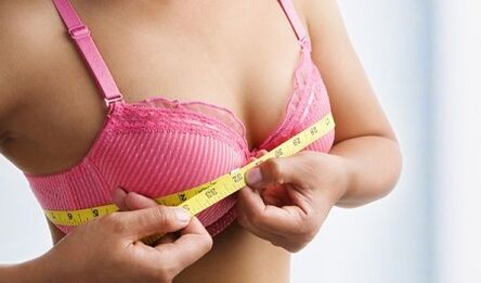 Comment agrandir vos seins vous-même