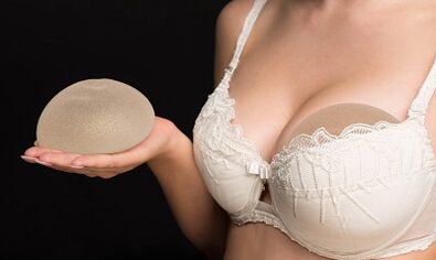 Indications pour l'élargissement du sein avec les implants